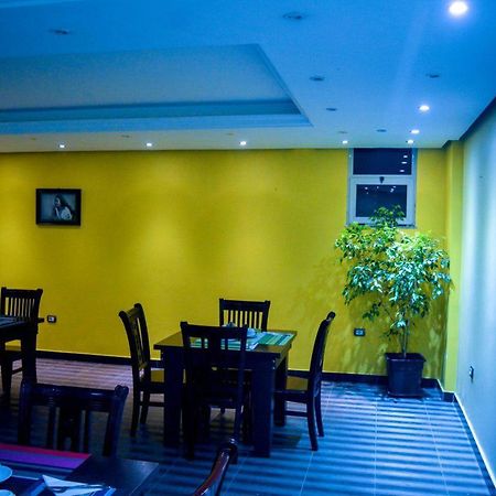 Melodie Hotel Адис Абеба Екстериор снимка
