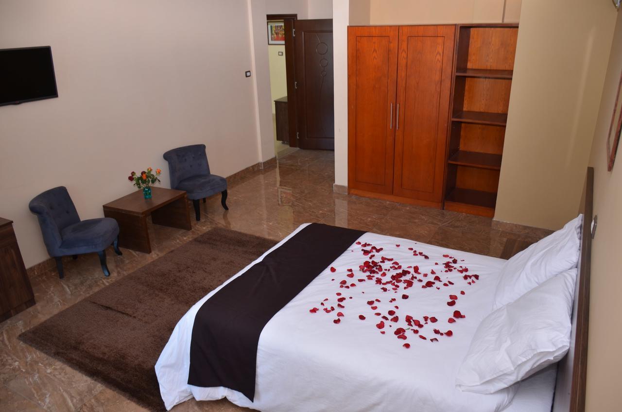 Melodie Hotel Адис Абеба Екстериор снимка
