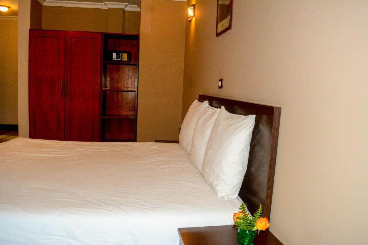 Melodie Hotel Адис Абеба Екстериор снимка