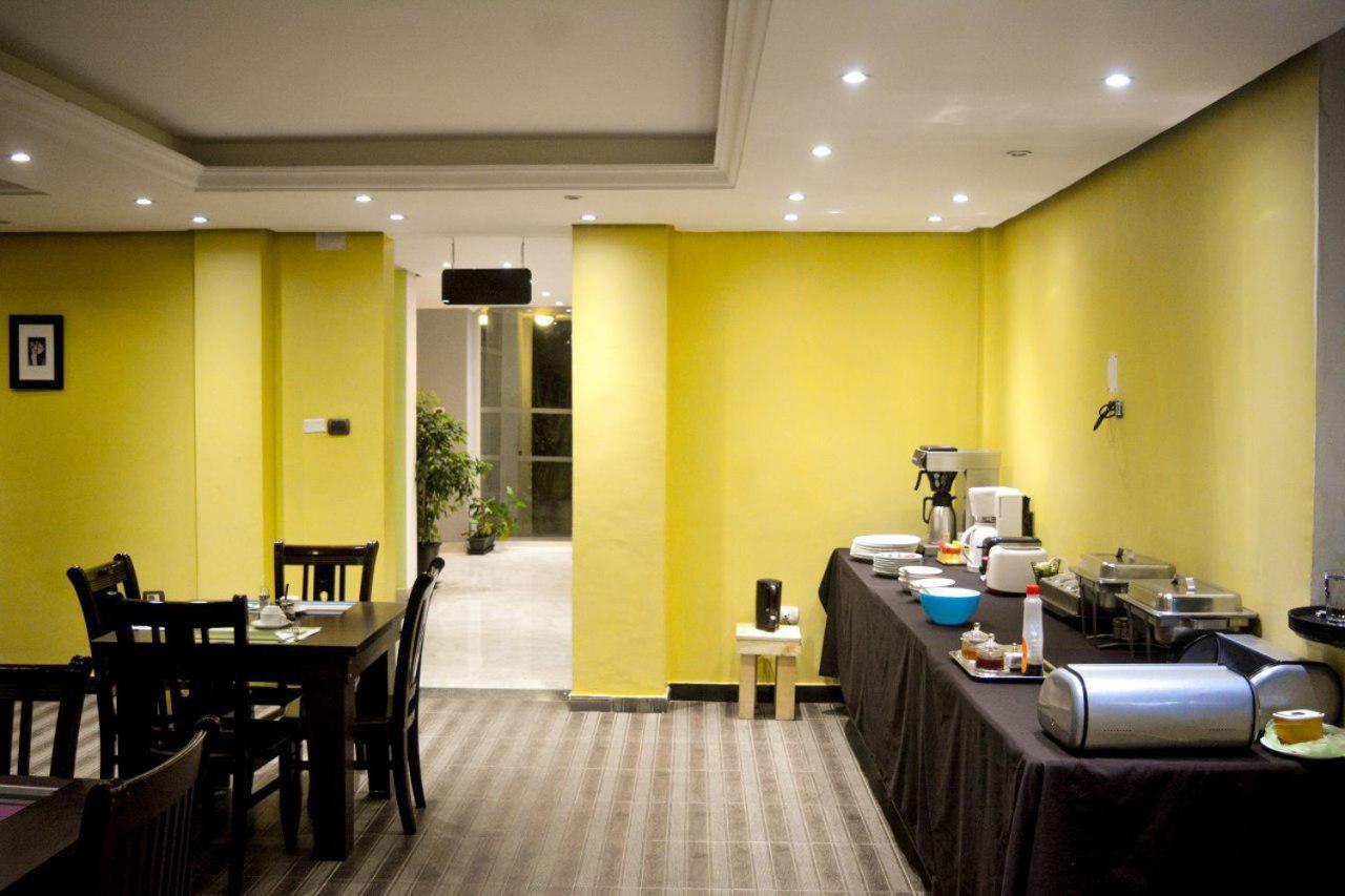 Melodie Hotel Адис Абеба Екстериор снимка