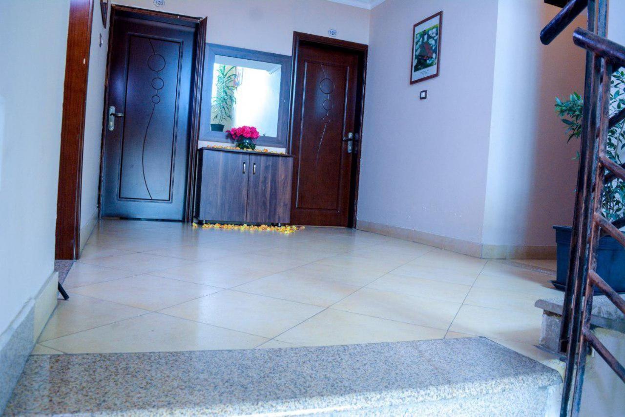 Melodie Hotel Адис Абеба Екстериор снимка