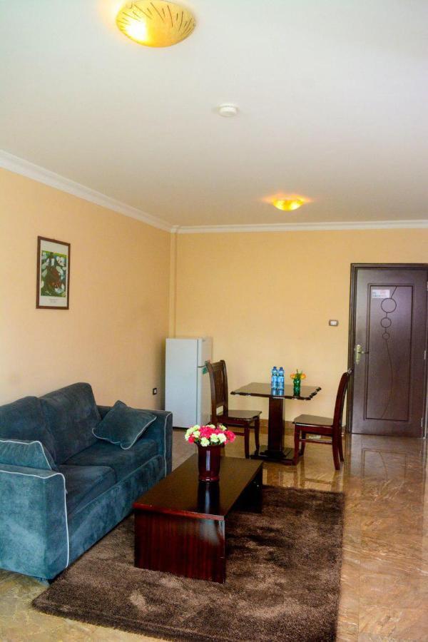 Melodie Hotel Адис Абеба Екстериор снимка